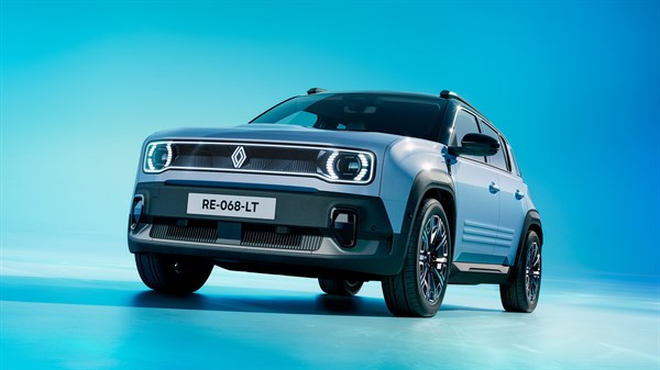 svestran - Renault 4 E-Tech electric