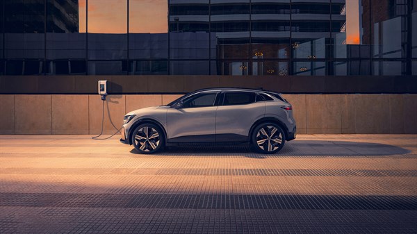 Renault Megane E-Tech 100% električan - česta pitanja